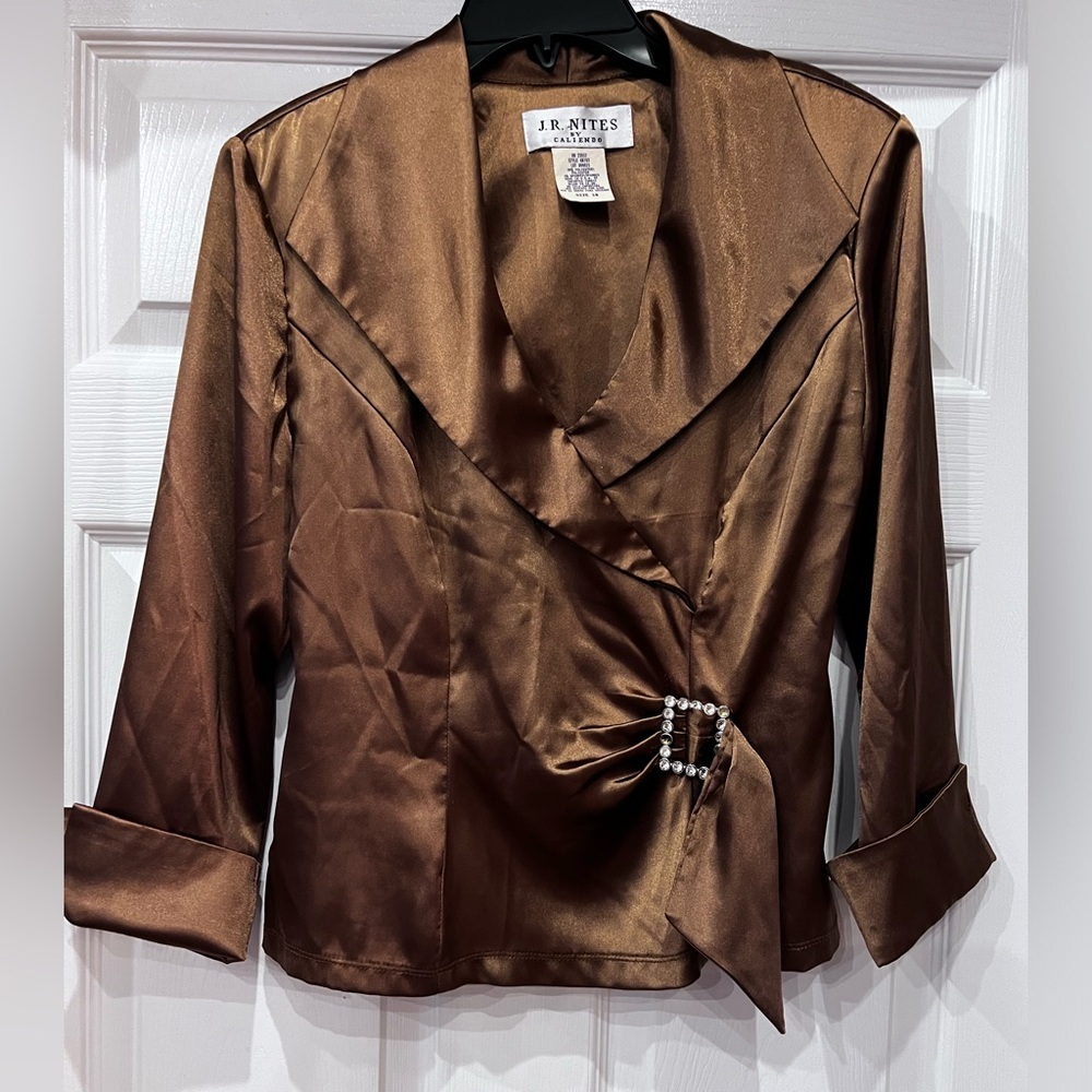 J.R Nites by Calendo Blouse pretty pennant buckle size 10.